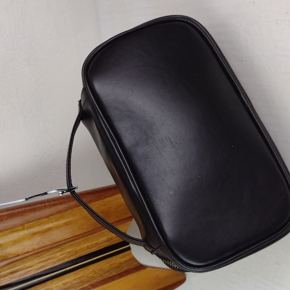 Swanky Badger Black Leather Like Men's Zip Around Sundries Shaving Travel Bag - Picture 4 of 13